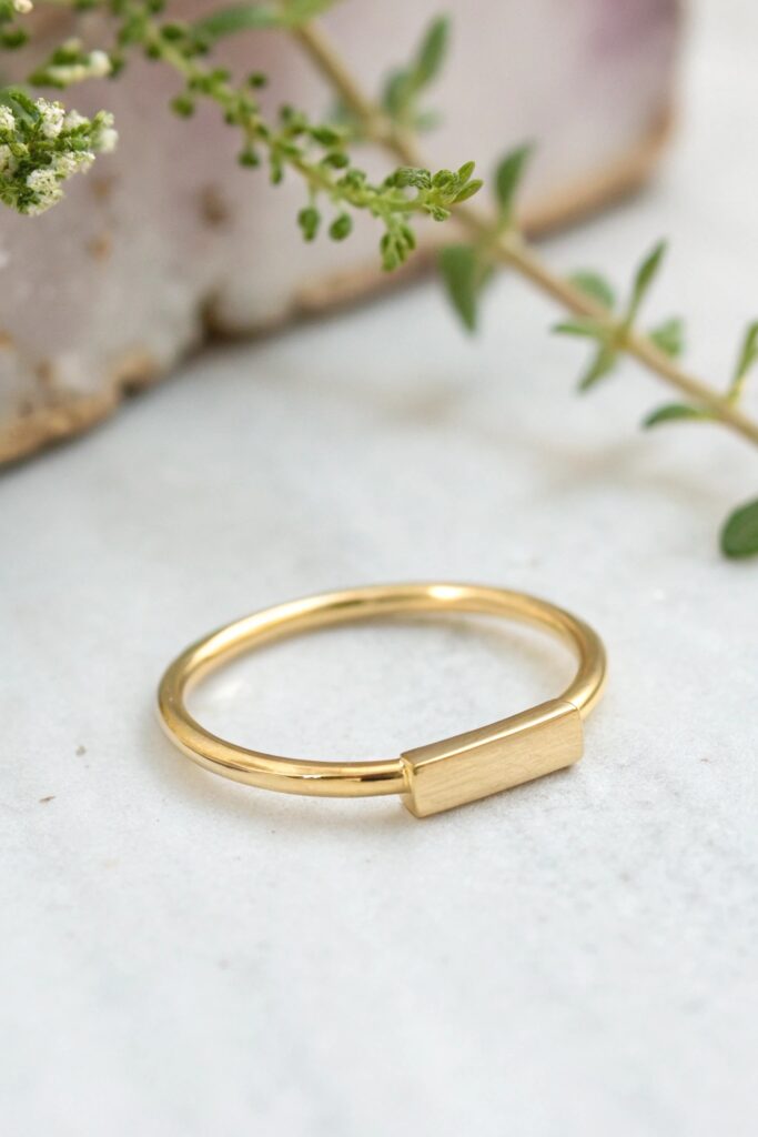 Slim Gold Ring with a Single Bar Detail